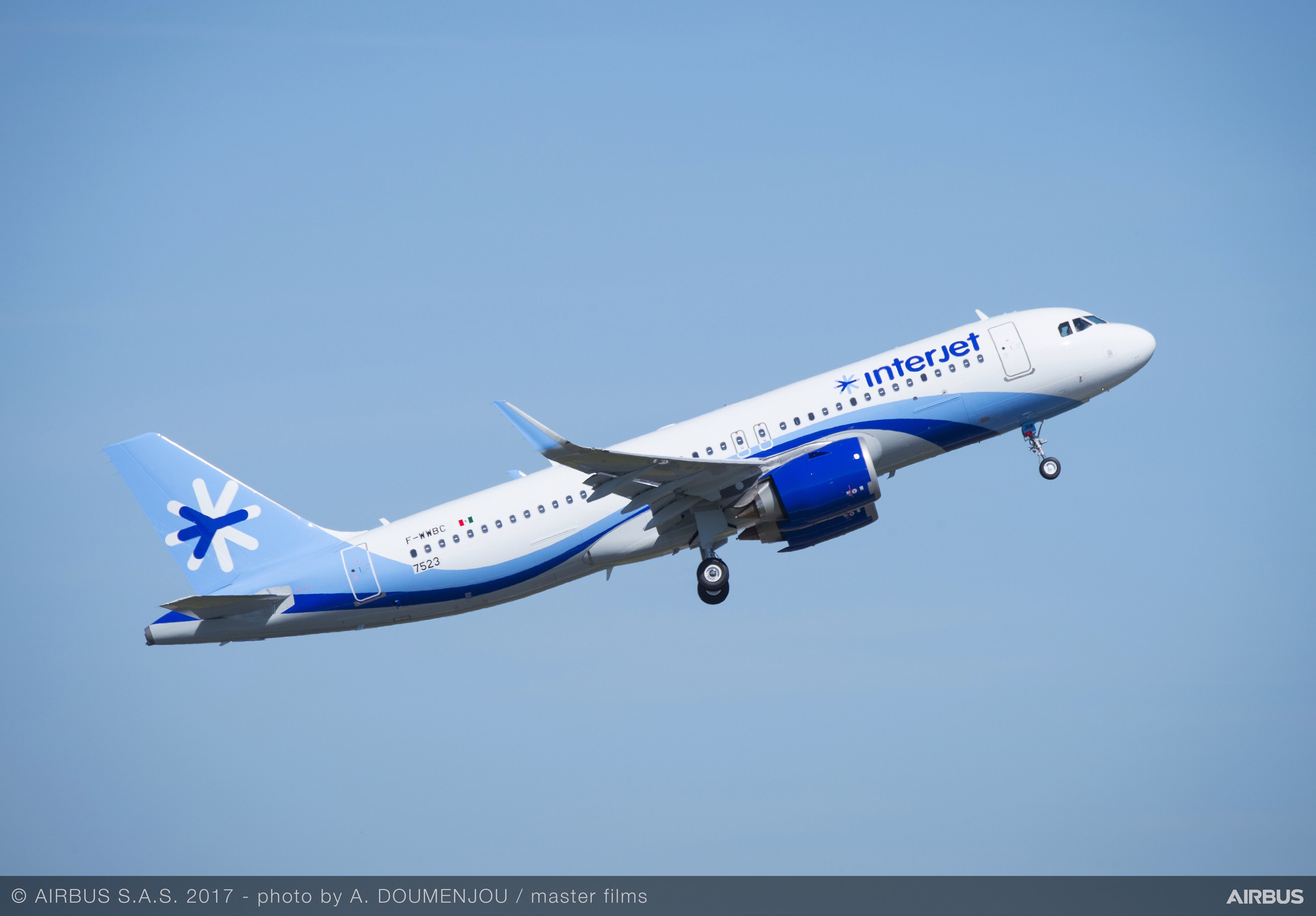 Airbus entrega primeiro A320neo com motores CMF no México para a Interjet