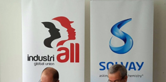 Valter Sanches, secretário-geral da IndustriAll Global Union (esq.) e Jean-Pierre Clamadieu, CEO do Grupo Solvay